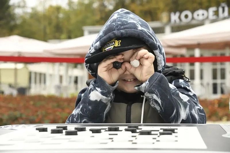 3 октября парк усадьбы Кривякино превратился в арену интеллекта и силы 3 октября парк усадьбы Кривякино превратился в арену интеллекта и силы