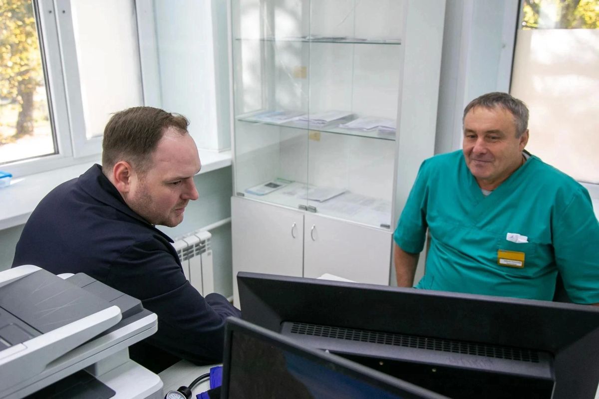 В Озерах подходит к завершению реконструкция пятиэтажного лечебного корпуса, построенного почти 40 лет назад В Озерах подходит к завершению реконструкция пятиэтажного лечебного корпуса, построенного почти 40 лет назад