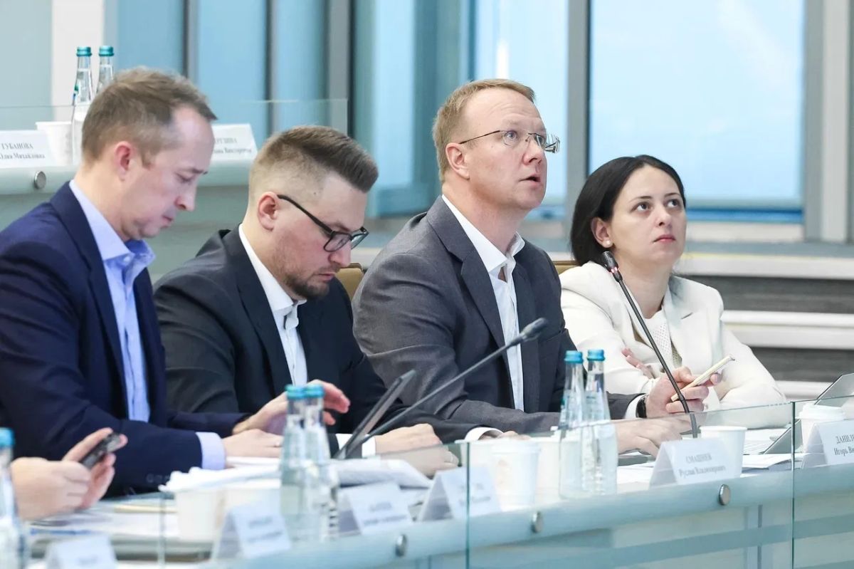 Станислав Каторов: Скоро зима. На еженедельном ВКС с губернатором Андреем Юрьевичем Воробьёвым обсудили готовность дорожных и коммунальных служб Станислав Каторов: Скоро зима. На еженедельном ВКС с губернатором Андреем Юрьевичем Воробьёвым обсудили готовность дорожных и коммунальных служб