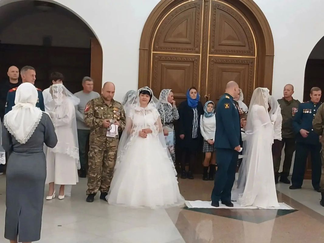 Ступинская семья приняла участие в церемонии венчания ветеранов СВО Подмосковья Ступинская семья приняла участие в церемонии венчания ветеранов СВО Подмосковья