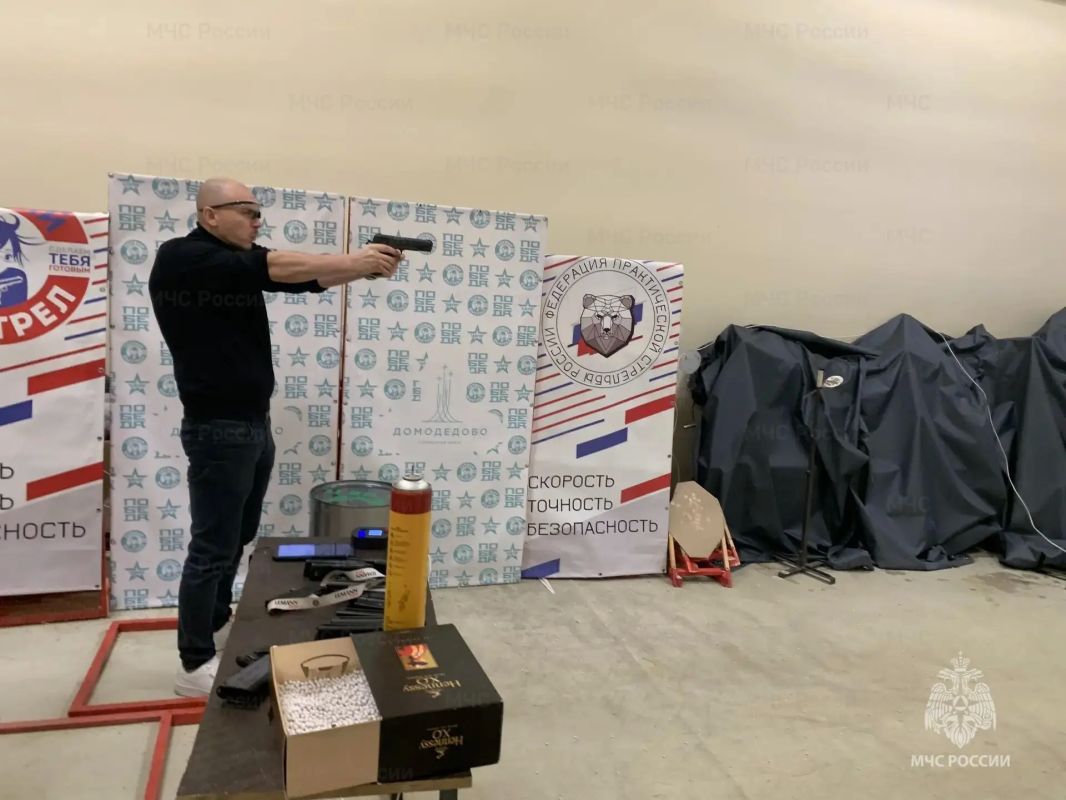 В Домодедове огнеборцы соревновались в меткости на турнире по практической стрельбе В Домодедове огнеборцы соревновались в меткости на турнире по практической стрельбе