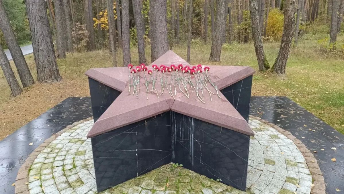 Осенний реквием в Лужках: 85 лет спустя время не властно над памятью Осенний реквием в Лужках: 85 лет спустя время не властно над памятью