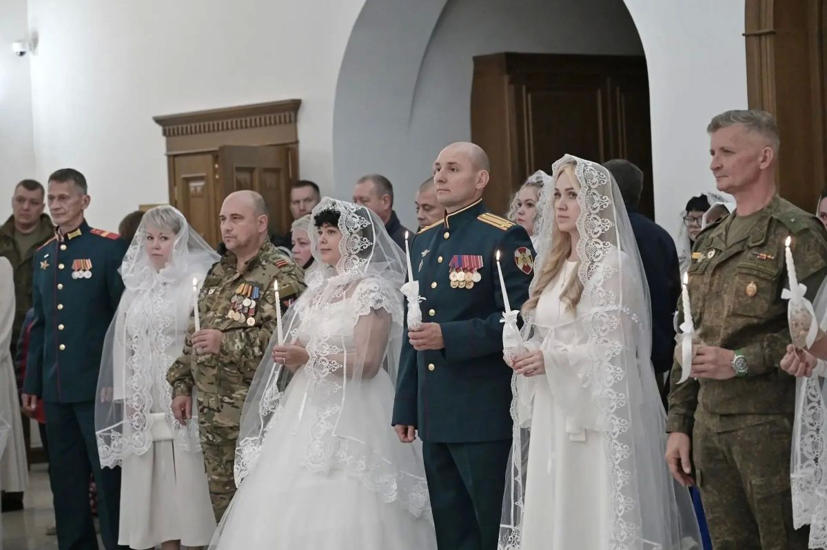 Ступинская семья приняла участие в церемонии венчания ветеранов СВО Подмосковья Ступинская семья приняла участие в церемонии венчания ветеранов СВО Подмосковья