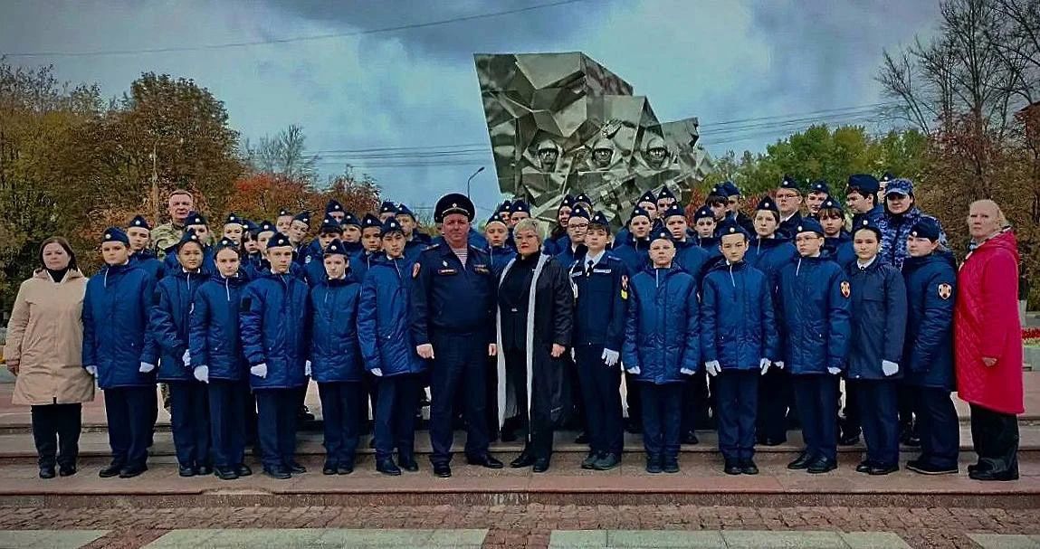 Росгвардейцы почтили память Подольских курсантов в Подмосковье Росгвардейцы почтили память Подольских курсантов в Подмосковье