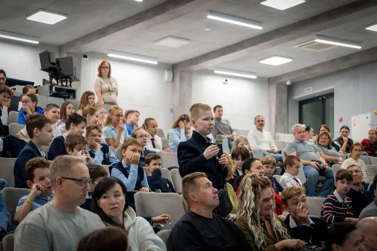 Наукоград Долгопрудный: Физтех-лицей снова объединил юные умы на фестивале «Наука 0+» Наукоград Долгопрудный: Физтех-лицей снова объединил юные умы на фестивале «Наука 0+»
