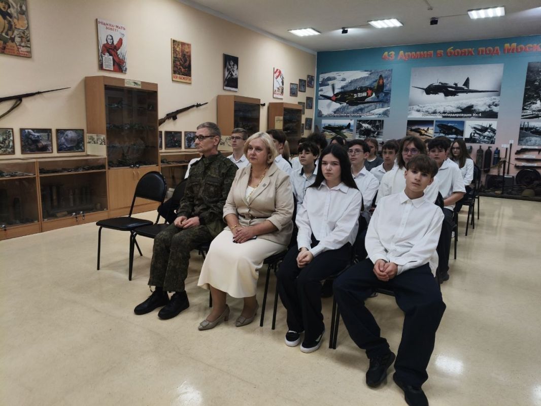 В школе имени Героя России А. Г. Монетова прошёл тематический урок, посвящённый 245летию Подольска