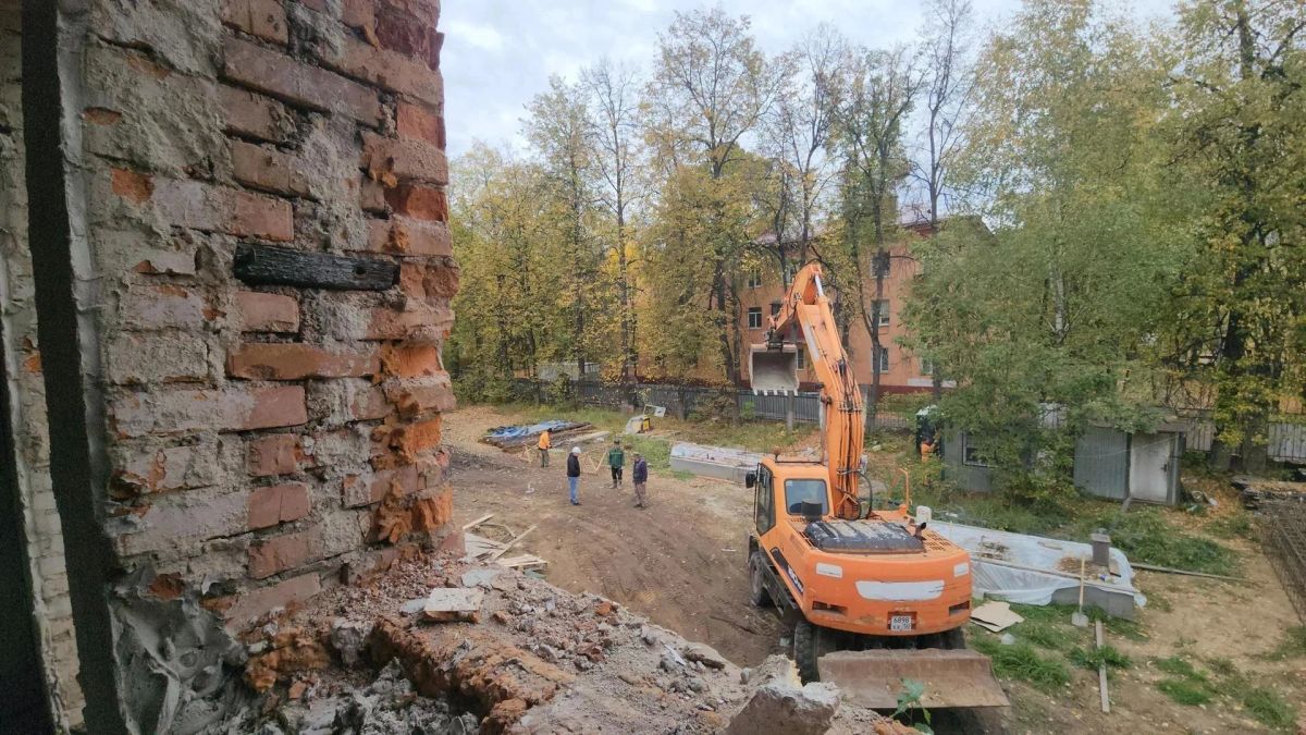 К прокладке внутренних коммуникаций приступили рабочие в рамках капремонта ДШИ №3 в Люберцах К прокладке внутренних коммуникаций приступили рабочие в рамках капремонта ДШИ №3 в Люберцах