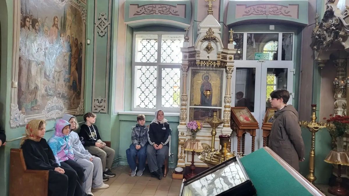 День пожилого человека отметили в Тихвинском храме День пожилого человека отметили в Тихвинском храме