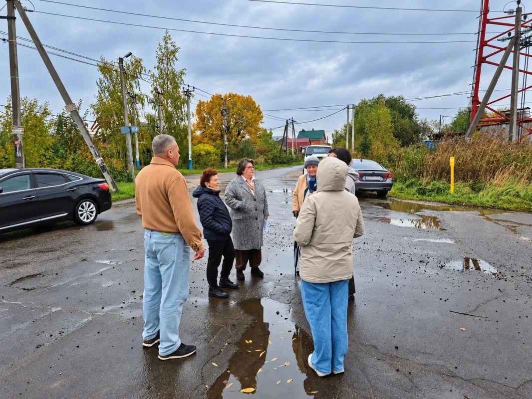 Встреча с жителями в д. Старосъяново: вместе наводим порядок
