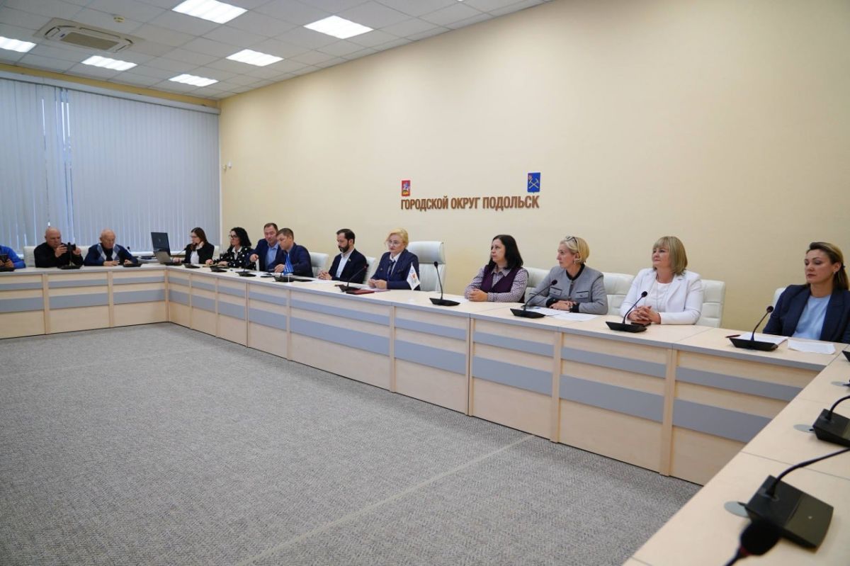 Круглый стол подольского отделения Ассамблеи народов России собрал мнения экспертов о будущем образования