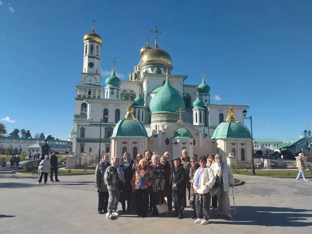 Участники проекта «Активное долголетие» из Богородского округа совершили поездку 7 октября в городской округ Истра Участники проекта «Активное долголетие» из Богородского округа совершили поездку 7 октября в городской округ Истра