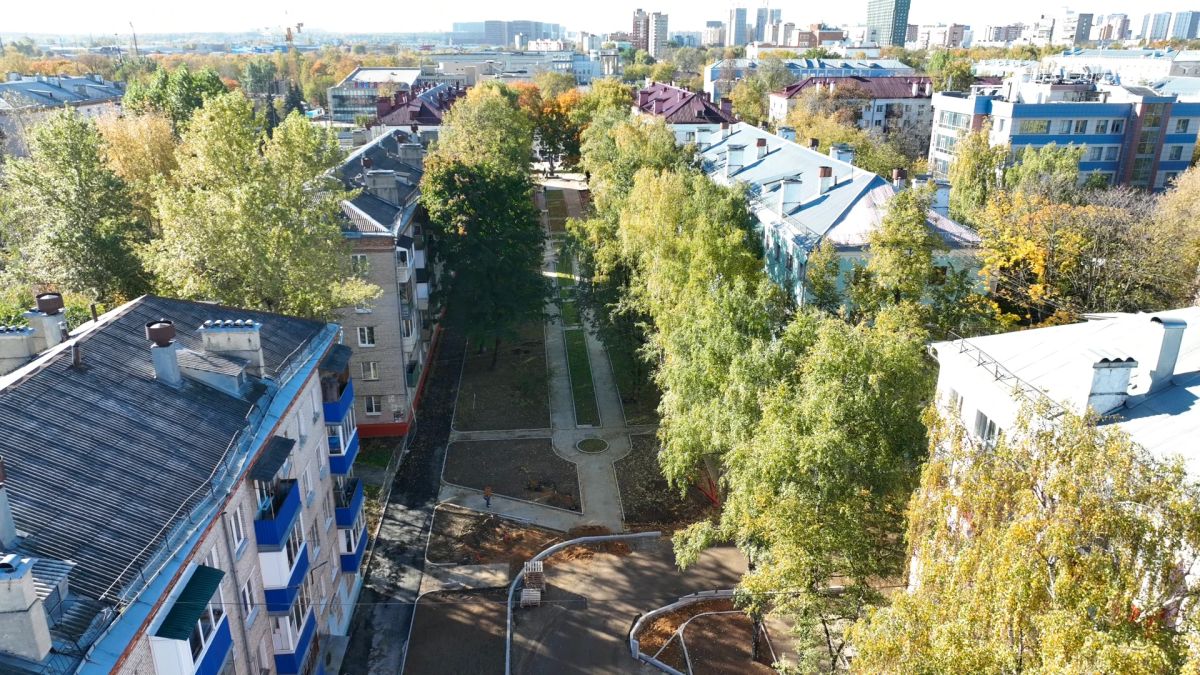 Владимир Волков: К высадке кустов и деревьев приступил подрядчик в сквере «Мемориал павшим в локальных военных конфликтах» Владимир Волков: К высадке кустов и деревьев приступил подрядчик в сквере «Мемориал павшим в локальных военных конфликтах»