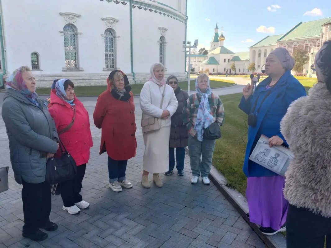 Участники проекта «Активное долголетие» из Богородского округа совершили поездку 7 октября в городской округ Истра Участники проекта «Активное долголетие» из Богородского округа совершили поездку 7 октября в городской округ Истра