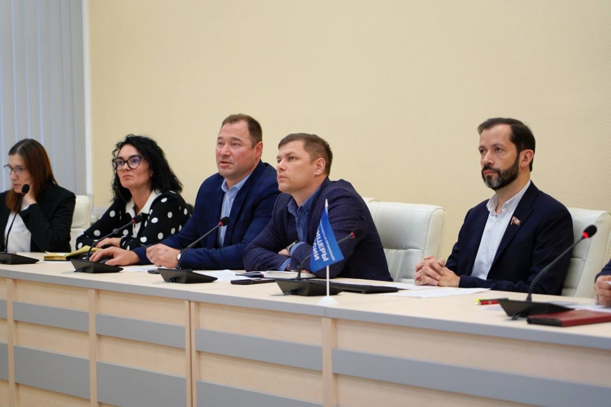 Круглый стол подольского отделения Ассамблеи народов России собрал мнения экспертов о будущем образования Круглый стол подольского отделения Ассамблеи народов России собрал мнения экспертов о будущем образования
