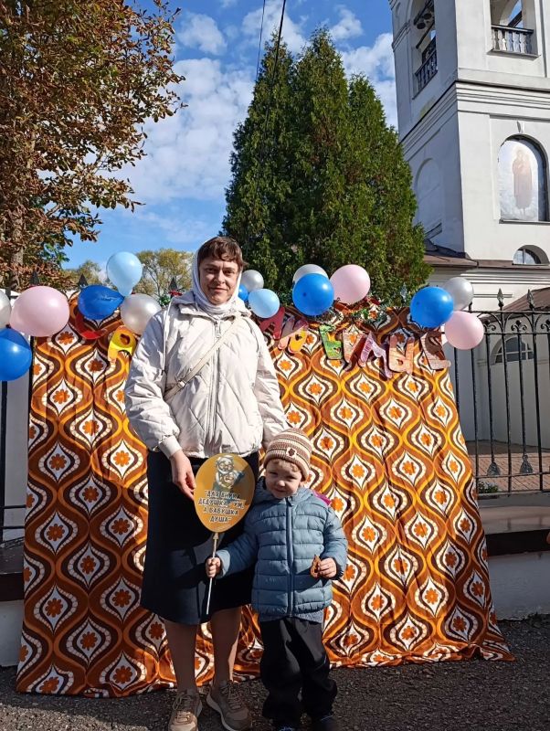 День пожилого человека отметили в Тихвинском храме День пожилого человека отметили в Тихвинском храме