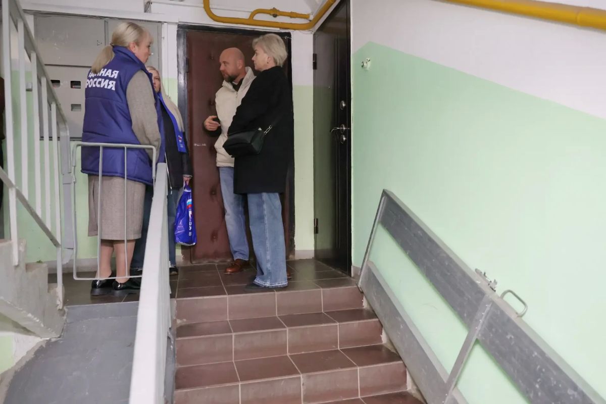Условия для маломобильных групп населения проверили в Мытищах на улице Каргина Условия для маломобильных групп населения проверили в Мытищах на улице Каргина