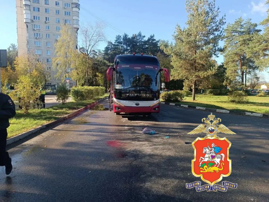 Сотрудники подмосковной Госавтоинспекции устанавливают обстоятельства ДТП в Жуковском