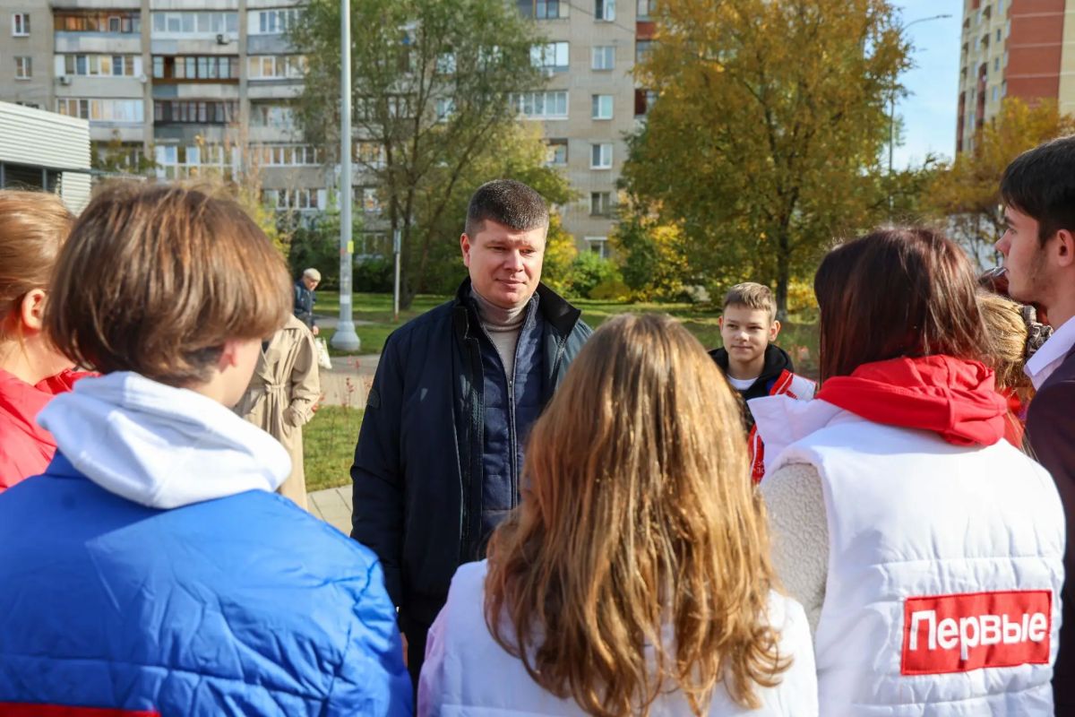 Открытие нового сквера. В Юго-Западном микрорайоне нашего города на улице Победы, около МФЦ, появилась новая точка притяжения для наших жителей Открытие нового сквера. В Юго-Западном микрорайоне нашего города на улице Победы, около МФЦ, появилась новая точка притяжения для наших жителей