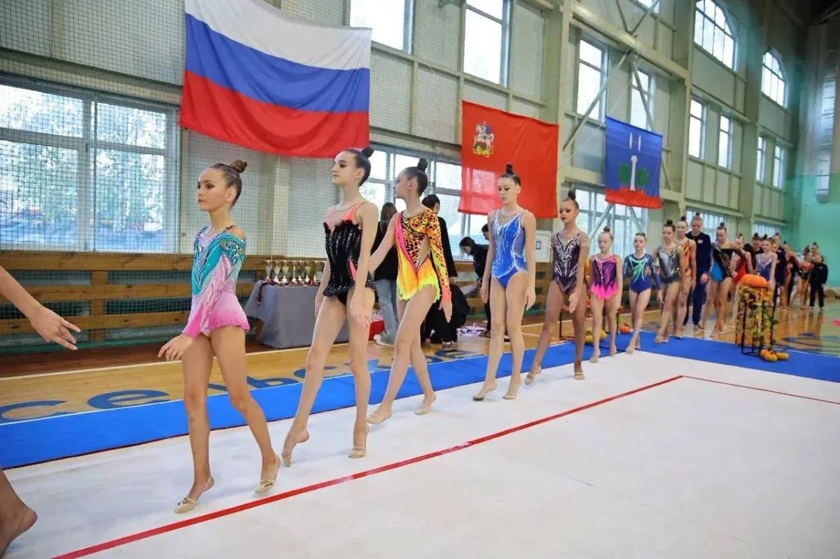 Более 100 гимнасток выступили на «Красногорских звездах» Более 100 гимнасток выступили на «Красногорских звездах»
