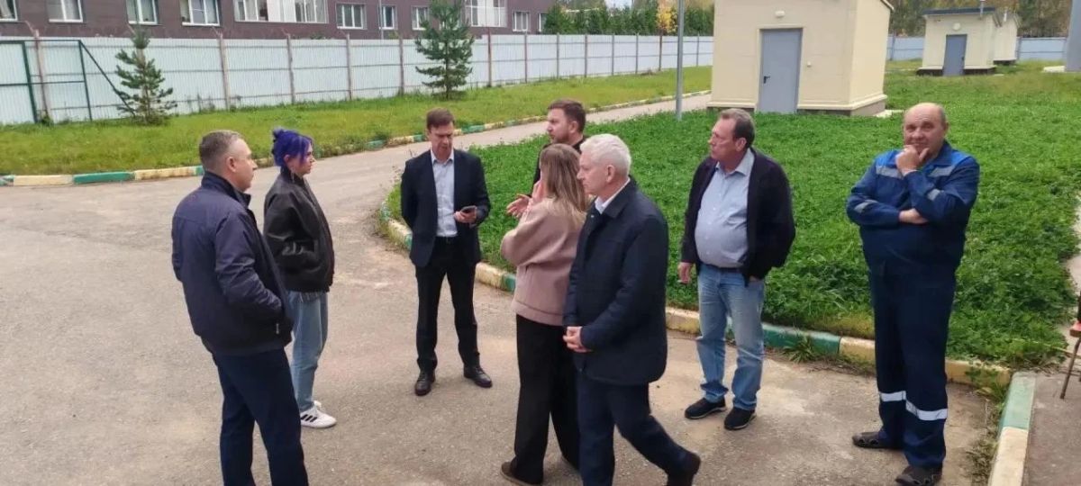 На связи с жителями. Заместитель главы городского округа Красногорск Дмитрий Зверев встретился с жителями ЖК «Красногорский»