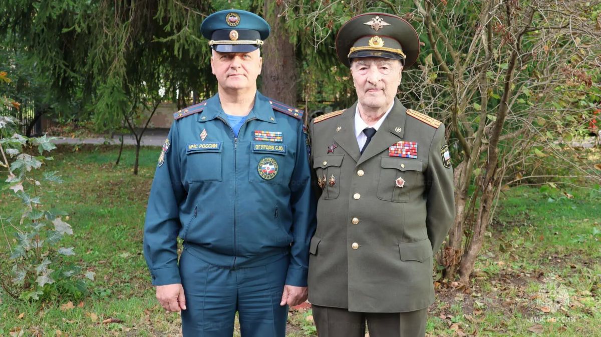 Легенда специальной пожарной охраны: Юрию Николаевичу Трифонову - 90 лет! Легенда специальной пожарной охраны: Юрию Николаевичу Трифонову - 90 лет!