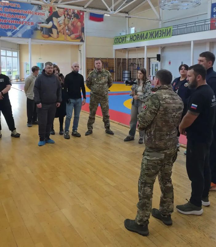 Серпуховичи провели в Вологде мастер-класс по адаптивному боксу для участников СВО