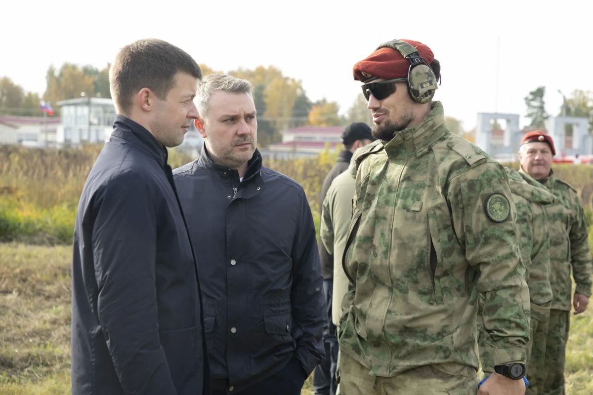 Сергей Юров: Сегодня традиционно принял участие и поприветствовал участников квалификационного экзамена на право ношения крапового берета Сергей Юров: Сегодня традиционно принял участие и поприветствовал участников квалификационного экзамена на право ношения крапового берета