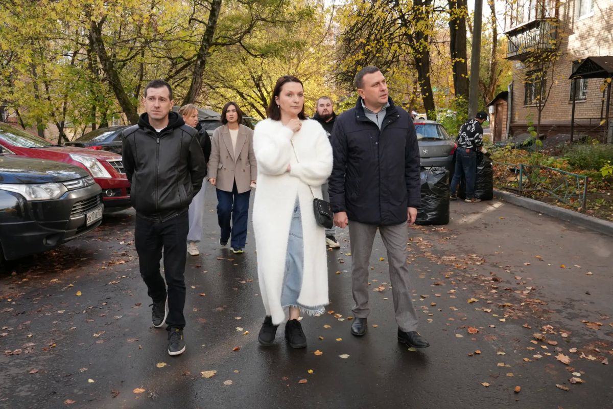 На связи с жителями. Ремонт фасада дома № 12 на Пионерской улице выполнен на 80%