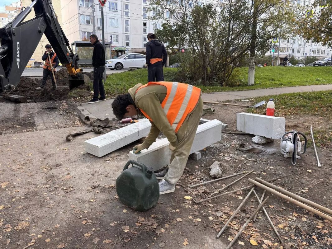 В Солнечногорске продолжается благоустройство на улице Ухова В Солнечногорске продолжается благоустройство на улице Ухова