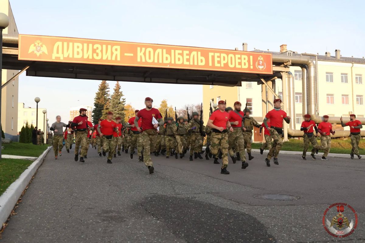 В Росгвардии прошли испытания на право ношения крапового берета В Росгвардии прошли испытания на право ношения крапового берета