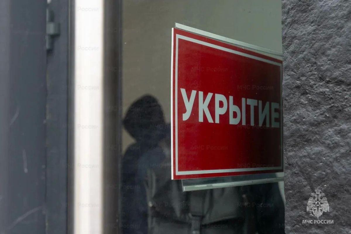 В Долгопрудном под контролем МЧС России состоялась тренировка по эвакуации в Физтех лицее им. П. Л. Капицы В Долгопрудном под контролем МЧС России состоялась тренировка по эвакуации в Физтех лицее им. П. Л. Капицы