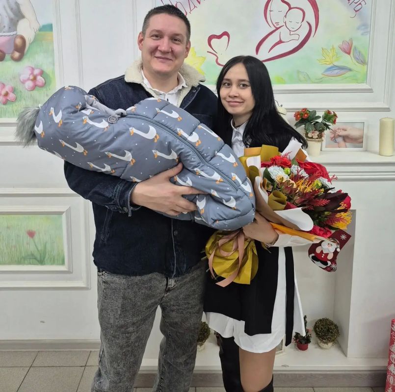 Полина Кесарева – врач, госслужащая и молодая мама Полина Кесарева – врач, госслужащая и молодая мама