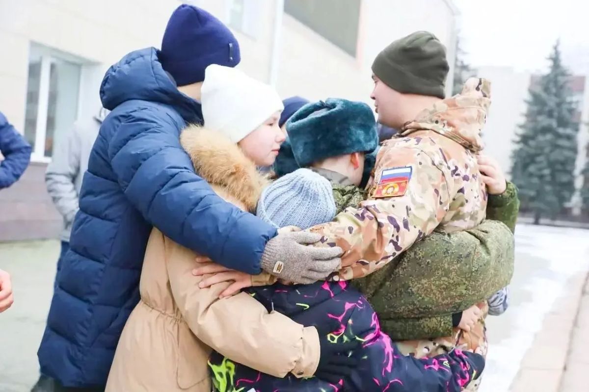 Сегодня Родину защищают серпуховичи Сегодня Родину защищают серпуховичи