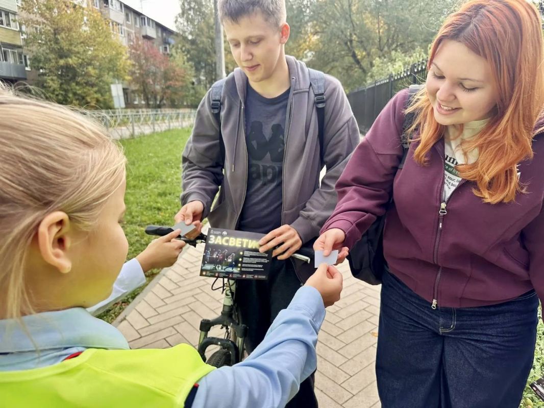 Госавтоинспекция 14-го батальона 2-го полка ДПС: «Родительский патруль» - безопасность, которую передаём из рук в руки Госавтоинспекция 14-го батальона 2-го полка ДПС: «Родительский патруль» - безопасность, которую передаём из рук в руки