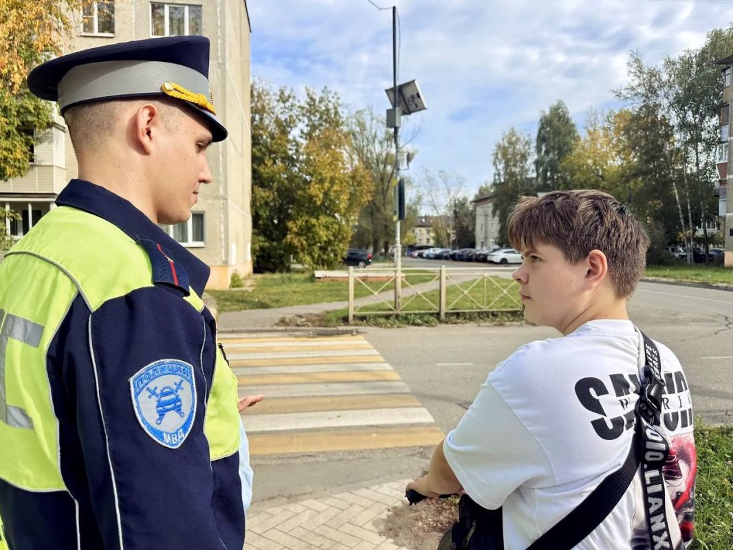 Госавтоинспекция 14-го батальона 2-го полка ДПС: «Родительский патруль» - безопасность, которую передаём из рук в руки Госавтоинспекция 14-го батальона 2-го полка ДПС: «Родительский патруль» - безопасность, которую передаём из рук в руки
