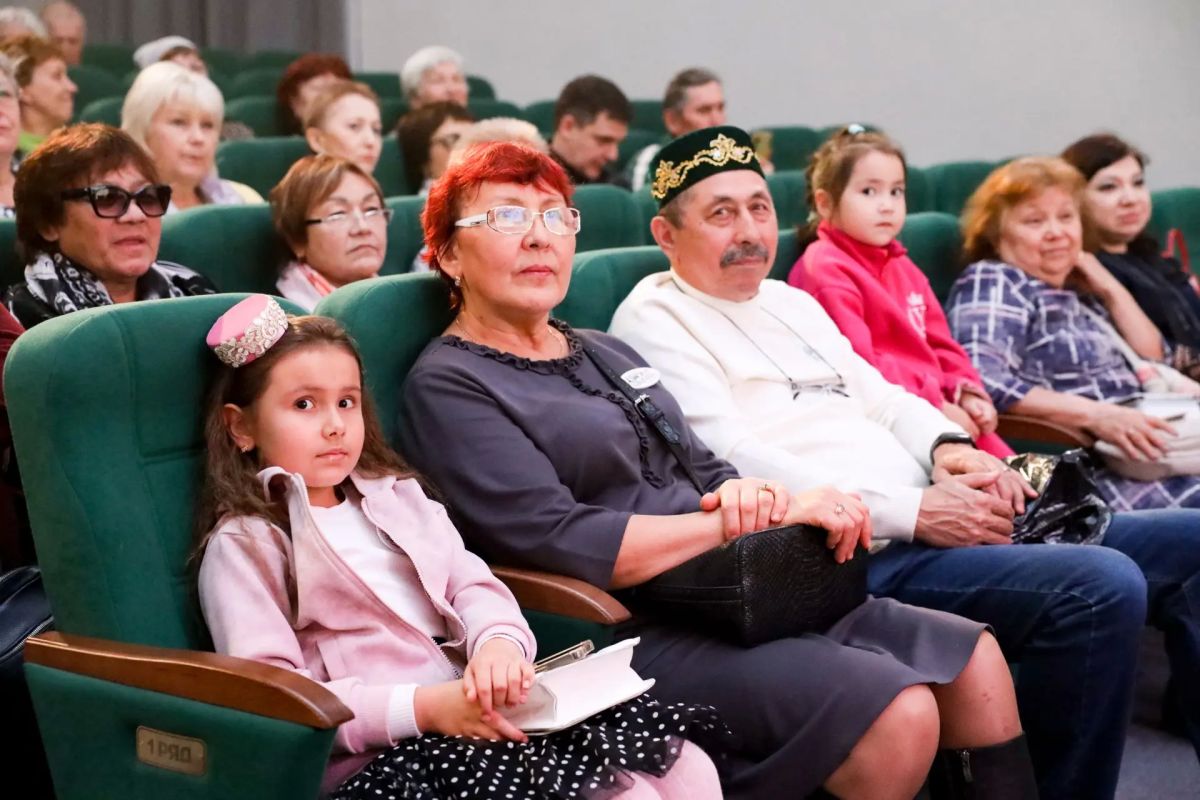 Татарская культура во всей красе: яркие моменты межэтнического праздника Татарская культура во всей красе: яркие моменты межэтнического праздника