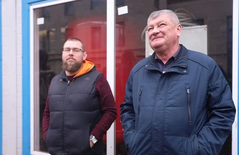 В Поваровке проверяют качество горячей воды В Поваровке проверяют качество горячей воды