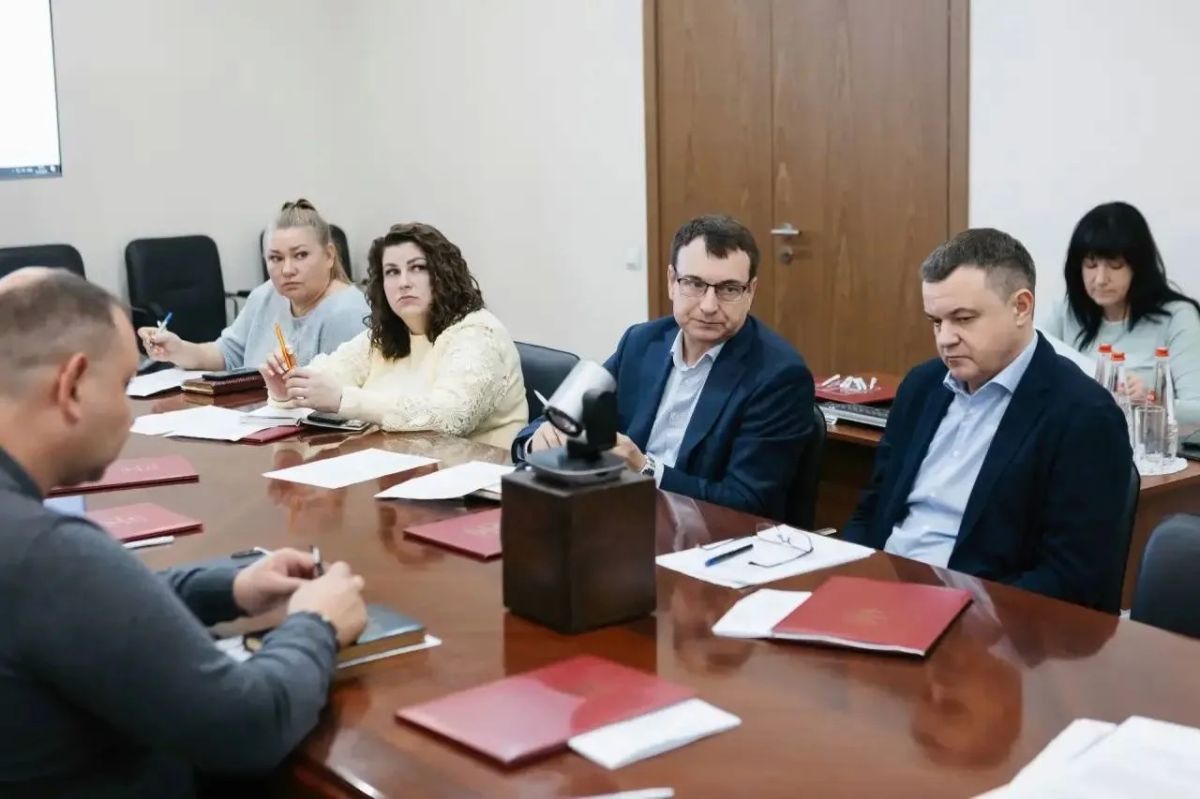 Михаил Собакин: В рамках часа по ЖКХ совместно с руководителями управляющих компаний и ресурсоснабжающей организации ГУП МО «Чеховское ЖКХ» обсудили старт отопительного сезона Михаил Собакин: В рамках часа по ЖКХ совместно с руководителями управляющих компаний и ресурсоснабжающей организации ГУП МО «Чеховское ЖКХ» обсудили старт отопительного сезона