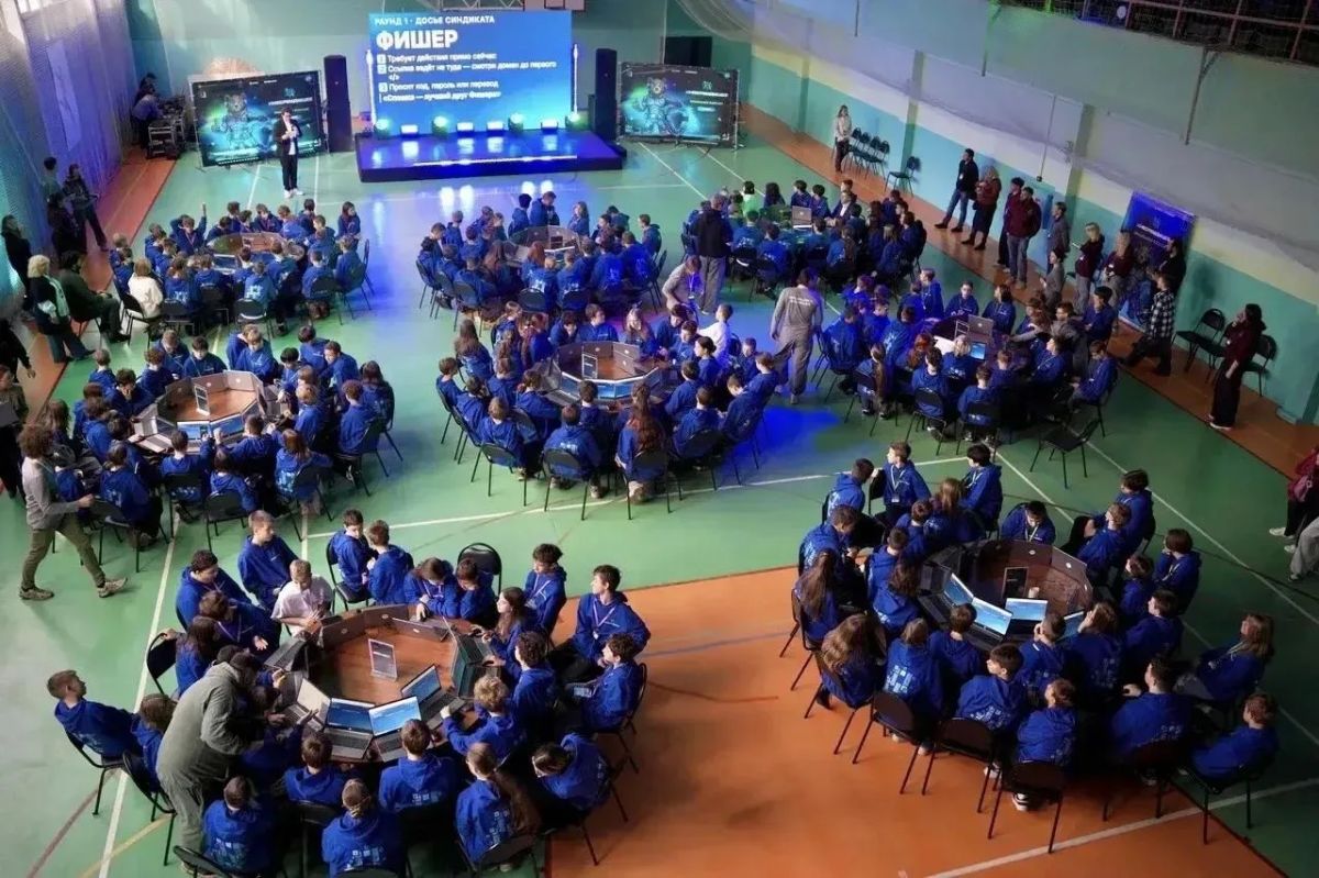 Ученик из Долгопрудного представил город на региональном КиберУроке