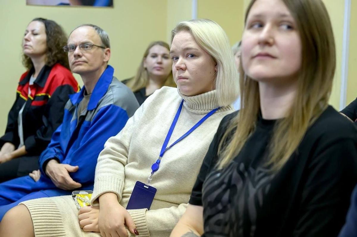 В Подольске провели выездную встречу с коллективом Межрегионального автоматизированного сортировочного центра «Почты России» в микрорайоне Львовском В Подольске провели выездную встречу с коллективом Межрегионального автоматизированного сортировочного центра «Почты России» в микрорайоне Львовском
