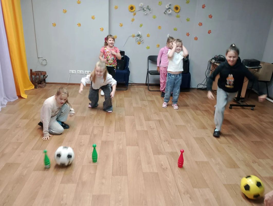 Наши новости. Игровая развлекательная программа для детей «Вместе весело шагать» ДК "Луч" м. о. Чехов Наши новости. Игровая развлекательная программа для детей «Вместе весело шагать» ДК "Луч" м. о. Чехов
