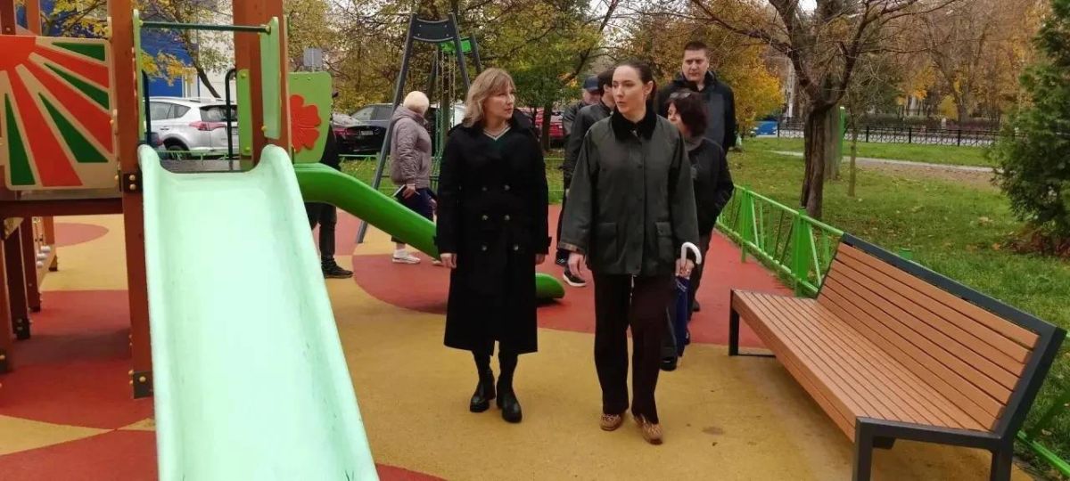 Заместитель главы городского округа Подольск Ольга Шашкова проверила содержание дворовых территорий микрорайона Межшоссейный Заместитель главы городского округа Подольск Ольга Шашкова проверила содержание дворовых территорий микрорайона Межшоссейный