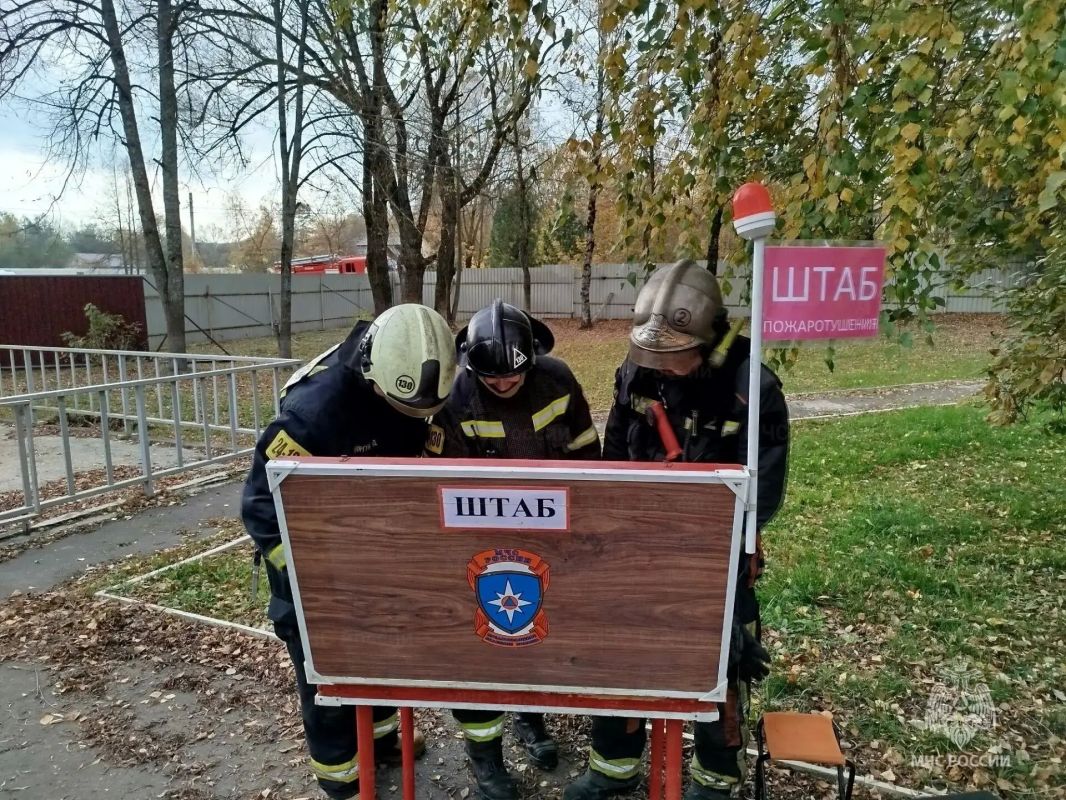 Пожарно-тактические учения на объекте социального назначения проведены в Воскресенске Пожарно-тактические учения на объекте социального назначения проведены в Воскресенске