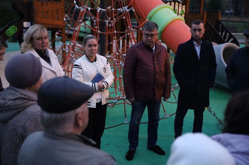 В Солнечногорске обсудили капремонт дома №1 на улице Военный городок В Солнечногорске обсудили капремонт дома №1 на улице Военный городок