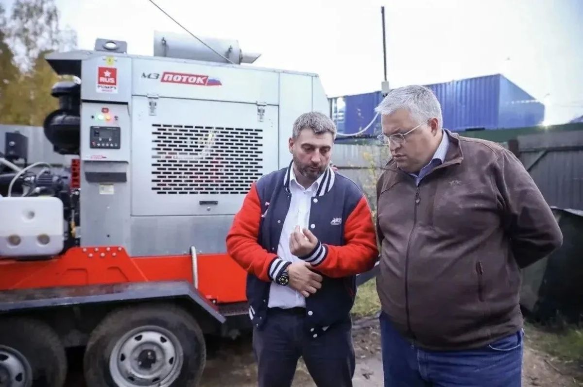 Константин Михальков: В Голубом министр ЖКХ Московской области Кирилл Григорьев провел рабочее совещание, где обсудил с представителями администрации планы по решению двух важных для жителей вопросов