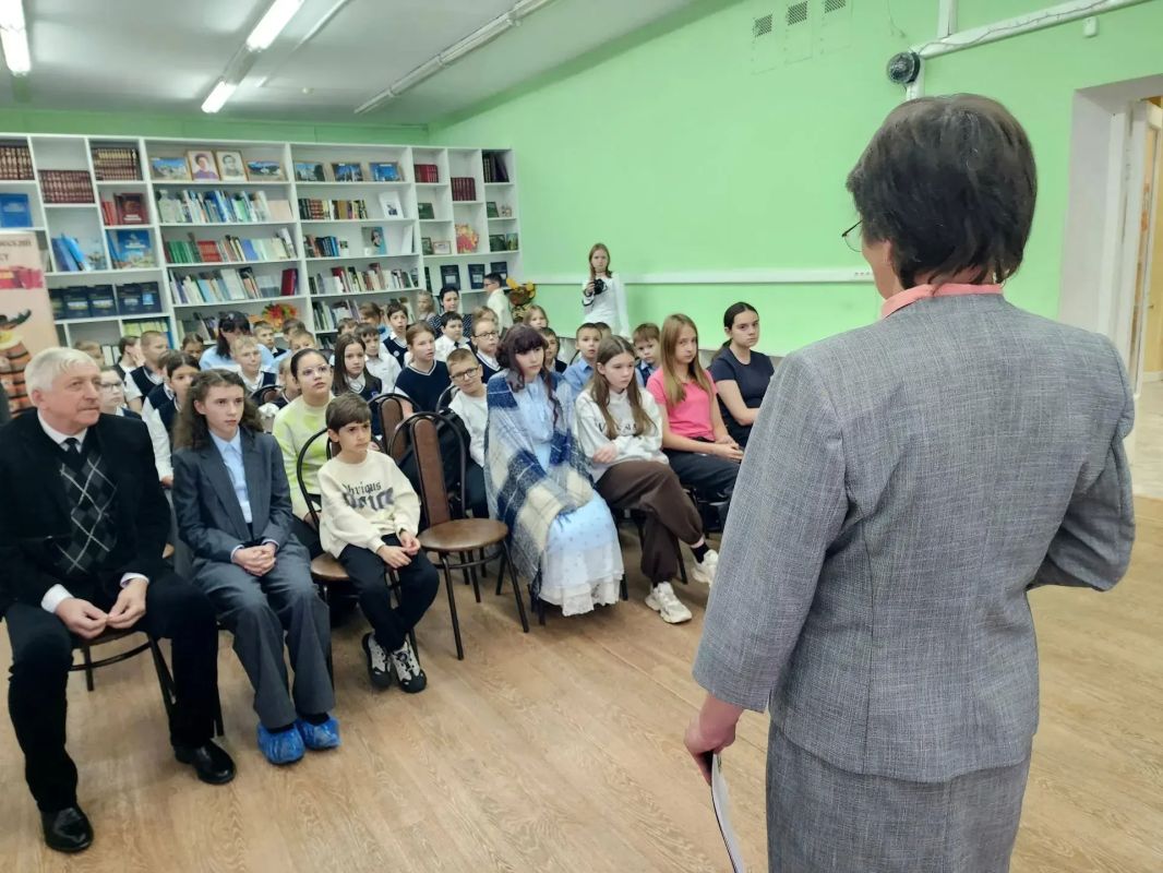«Рябиновый фестиваль» в библиотеке им. Бориса Васильева - и снова праздник книги! «Рябиновый фестиваль» в библиотеке им. Бориса Васильева - и снова праздник книги!