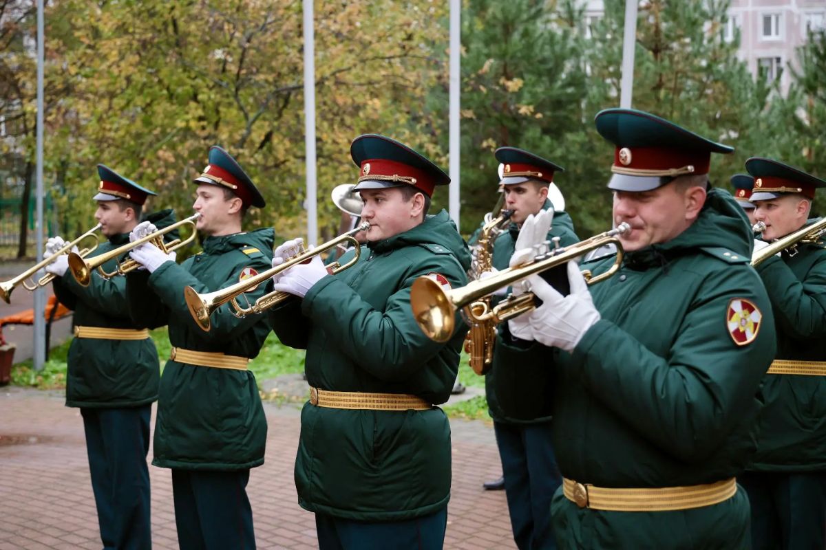Мемориальную доску участнику СВО Артёму Тикунову открыли в Балашихе Мемориальную доску участнику СВО Артёму Тикунову открыли в Балашихе
