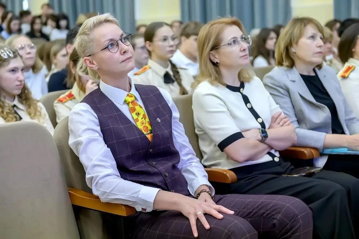 Распознать опасность и знать, куда обратиться: в Подольске стартовал правовой проект для школьников Распознать опасность и знать, куда обратиться: в Подольске стартовал правовой проект для школьников