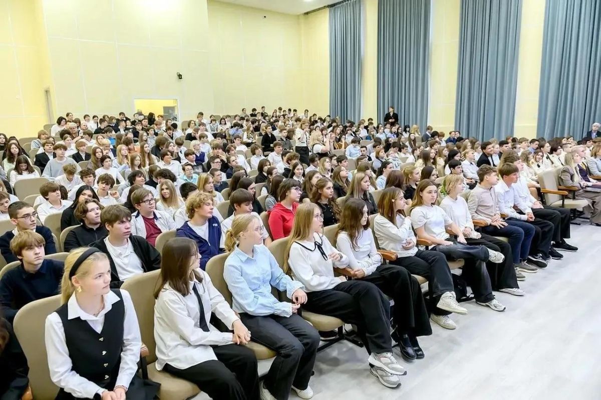 Распознать опасность и знать, куда обратиться: в Подольске стартовал правовой проект для школьников Распознать опасность и знать, куда обратиться: в Подольске стартовал правовой проект для школьников