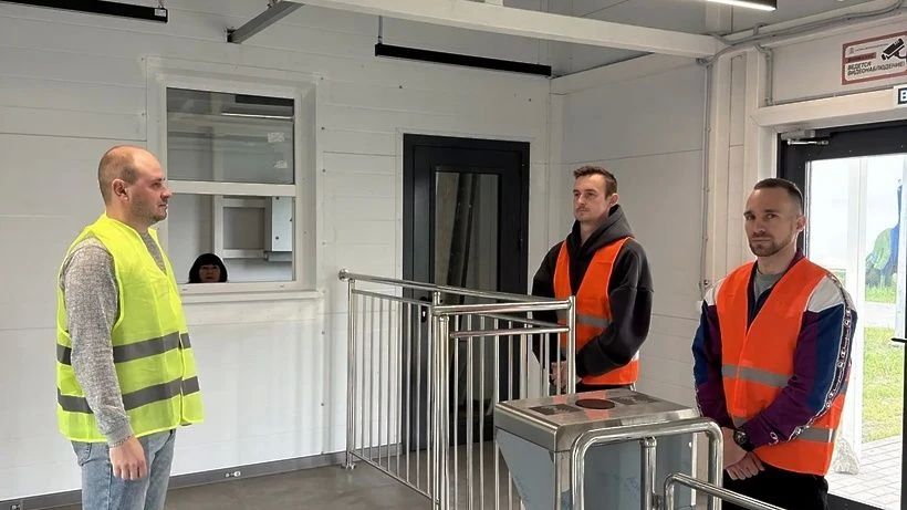 В Солнечногорске завершилась штабнопрактическая тренировка по развёртыванию пунктов временного размещения (ПВР) В Солнечногорске завершилась штабнопрактическая тренировка по развёртыванию пунктов временного размещения (ПВР)